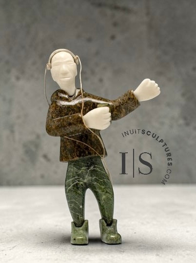 Lecteur MP3 iconique vintage 10" Pitseolak Qimirpik *Music World*